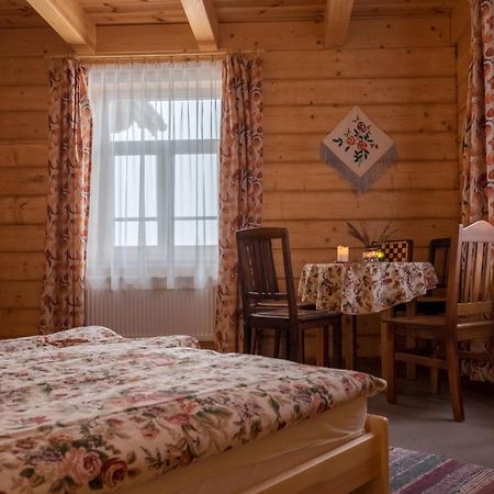 Miodowa Kolonia Bed & Breakfast Białowieża Exterior foto