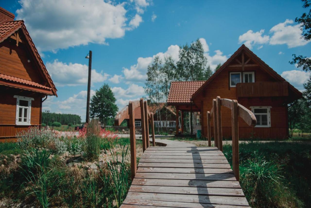 Miodowa Kolonia Bed & Breakfast Białowieża Exterior foto
