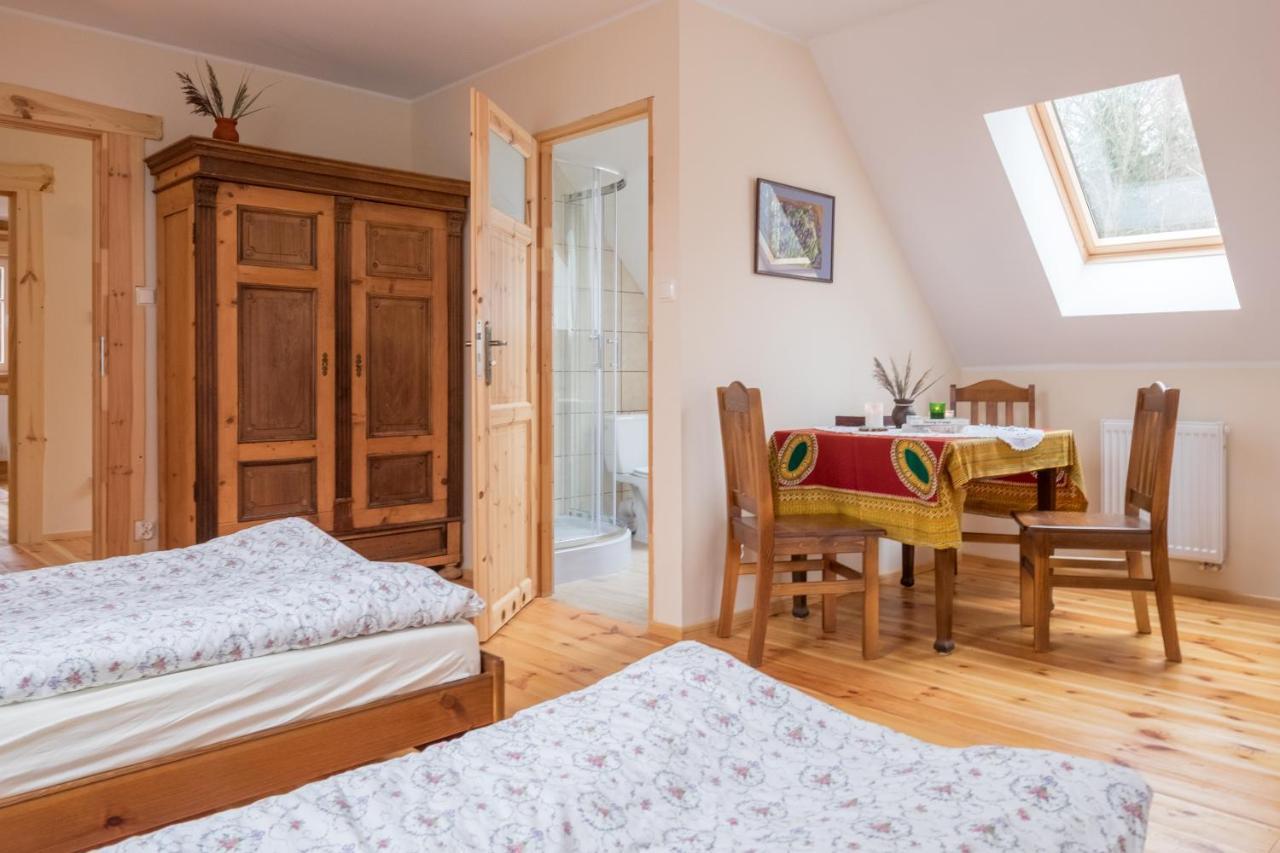 Miodowa Kolonia Bed & Breakfast Białowieża Exterior foto