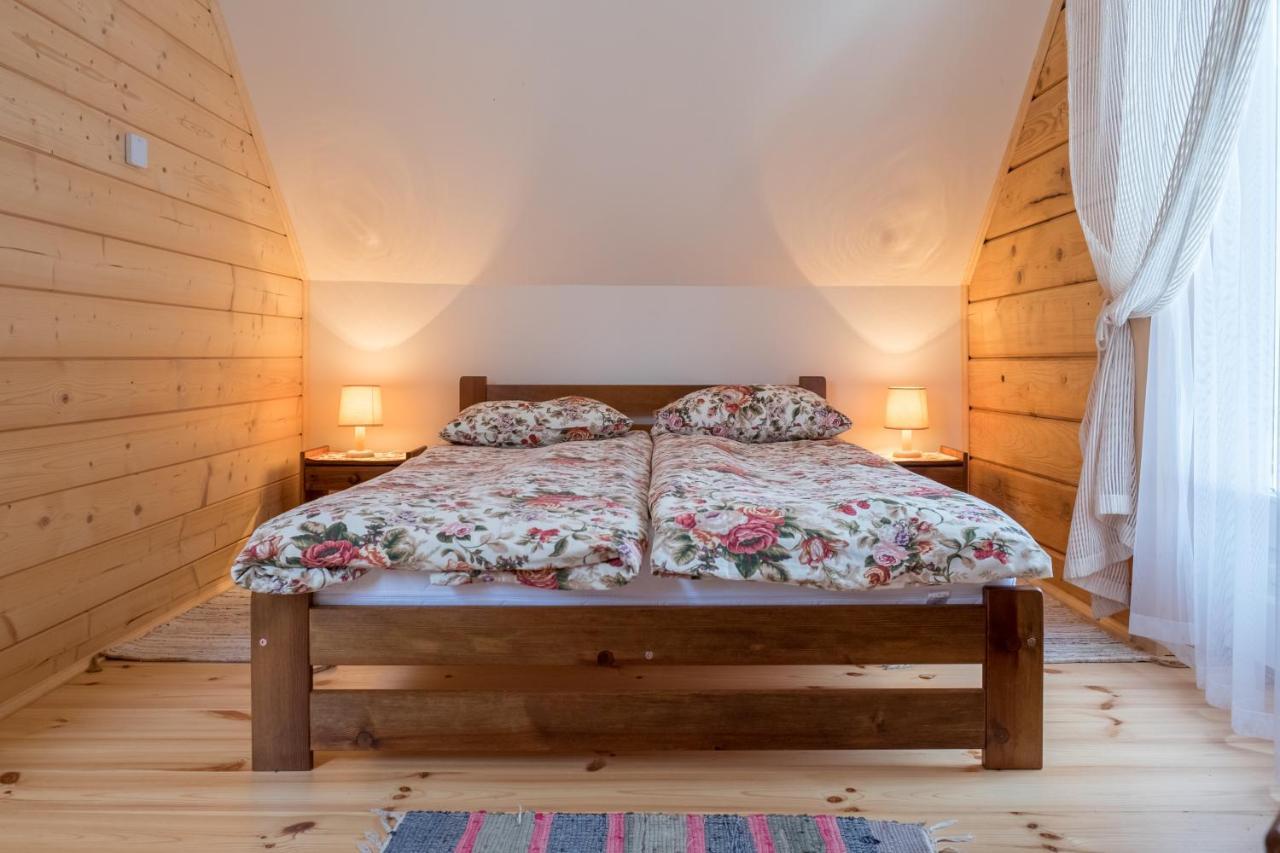 Miodowa Kolonia Bed & Breakfast Białowieża Exterior foto
