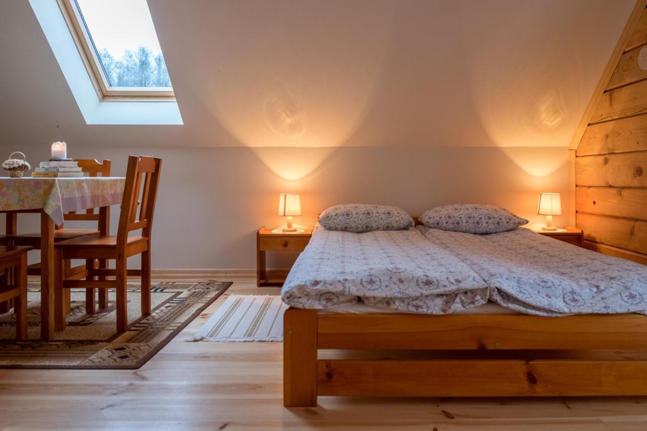 Miodowa Kolonia Bed & Breakfast Białowieża Exterior foto