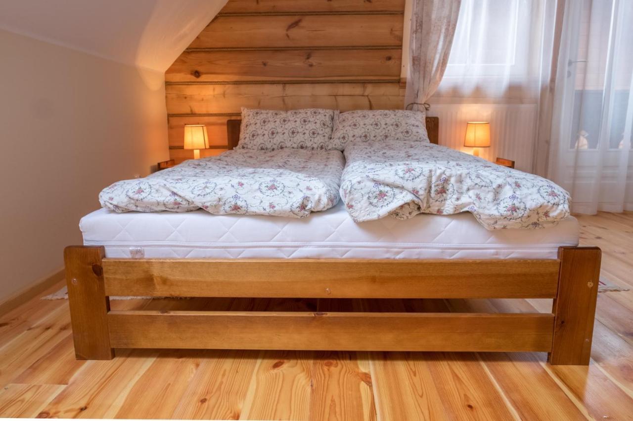 Miodowa Kolonia Bed & Breakfast Białowieża Exterior foto