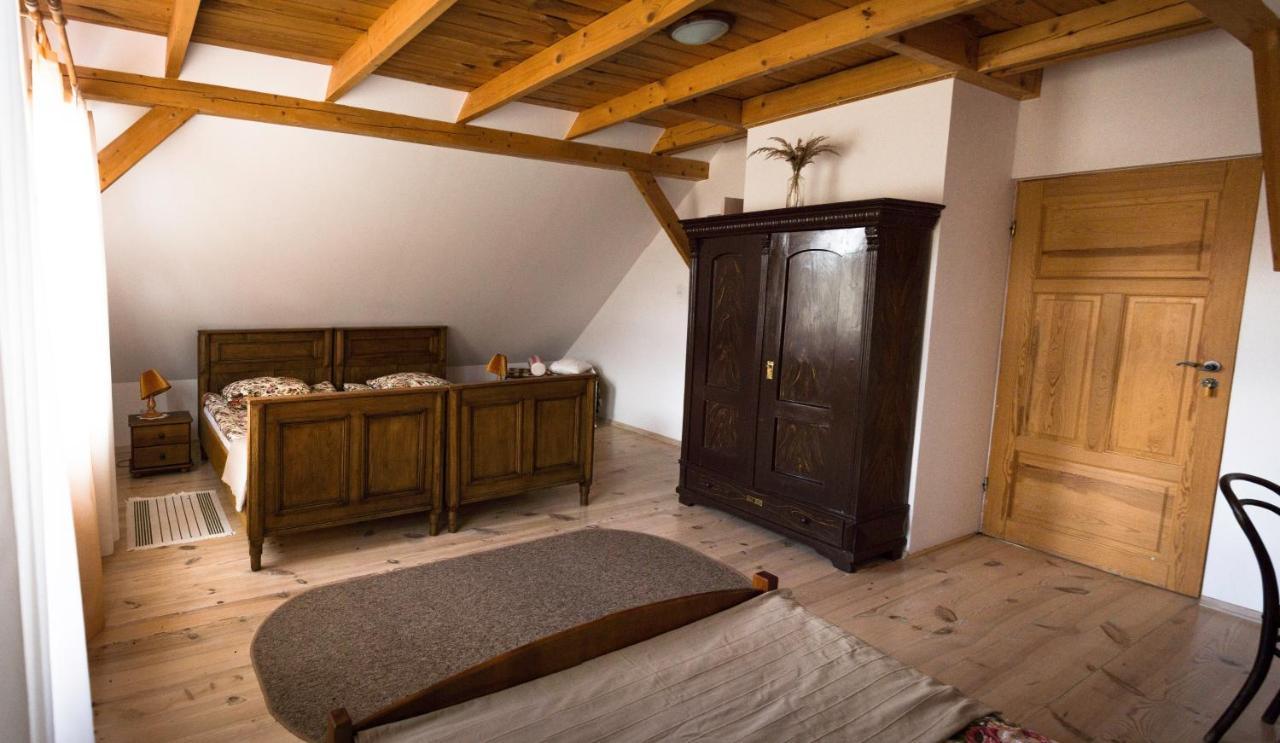 Miodowa Kolonia Bed & Breakfast Białowieża Exterior foto